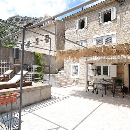 Stone House Dragutinovic Apartamento Kotor Exterior foto