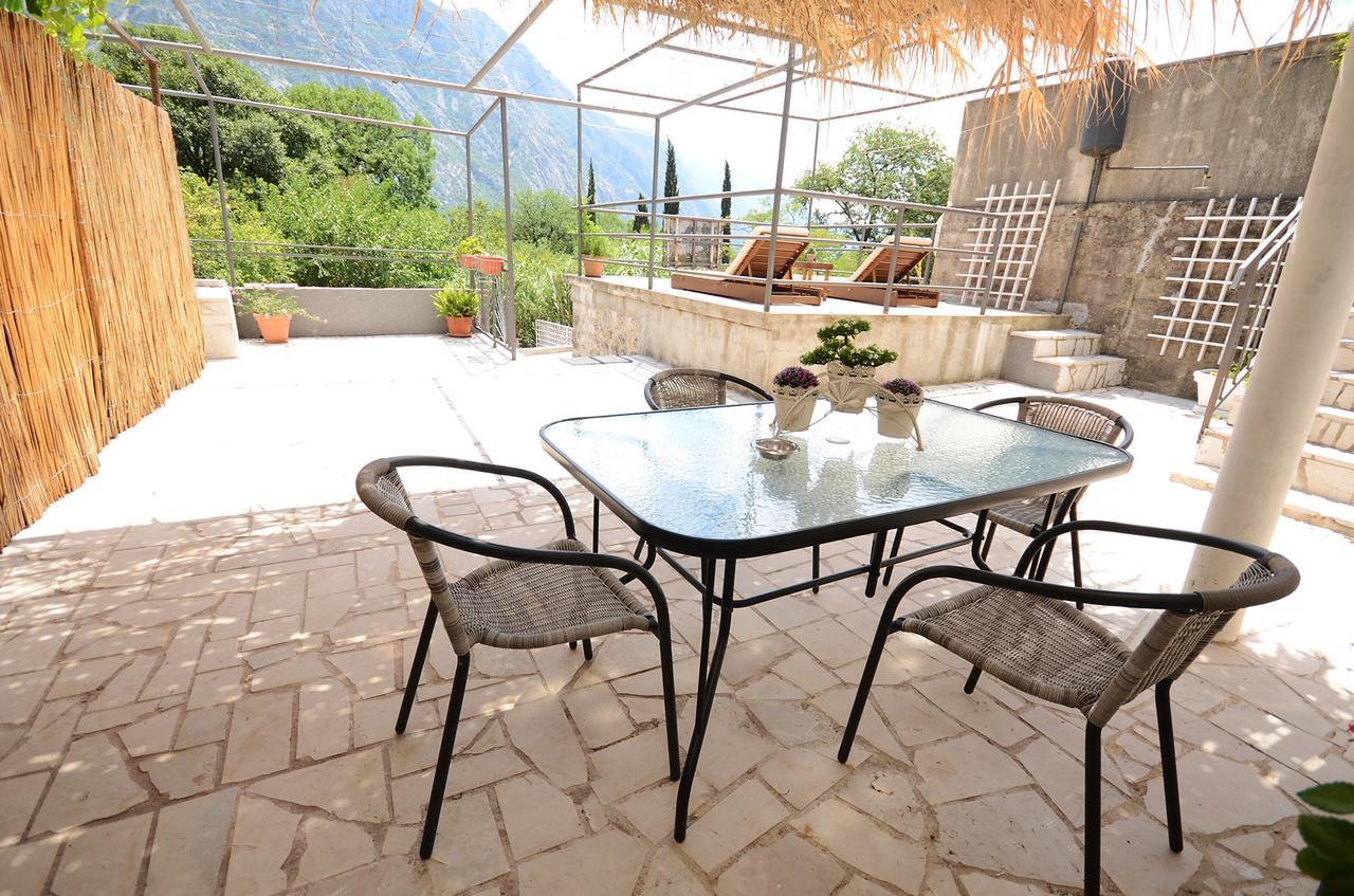 Stone House Dragutinovic Apartamento Kotor Exterior foto