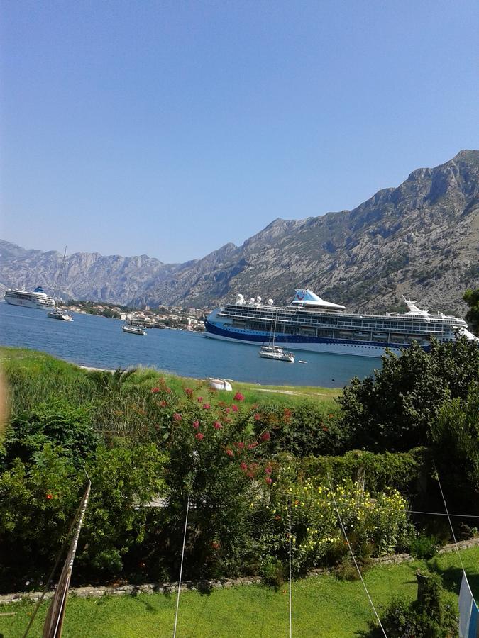 Stone House Dragutinovic Apartamento Kotor Exterior foto